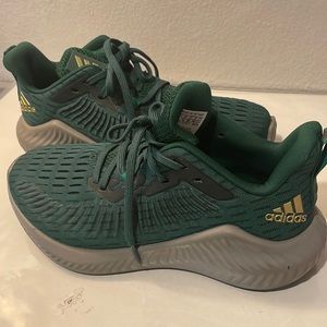 Adidas US 6 Green good condition